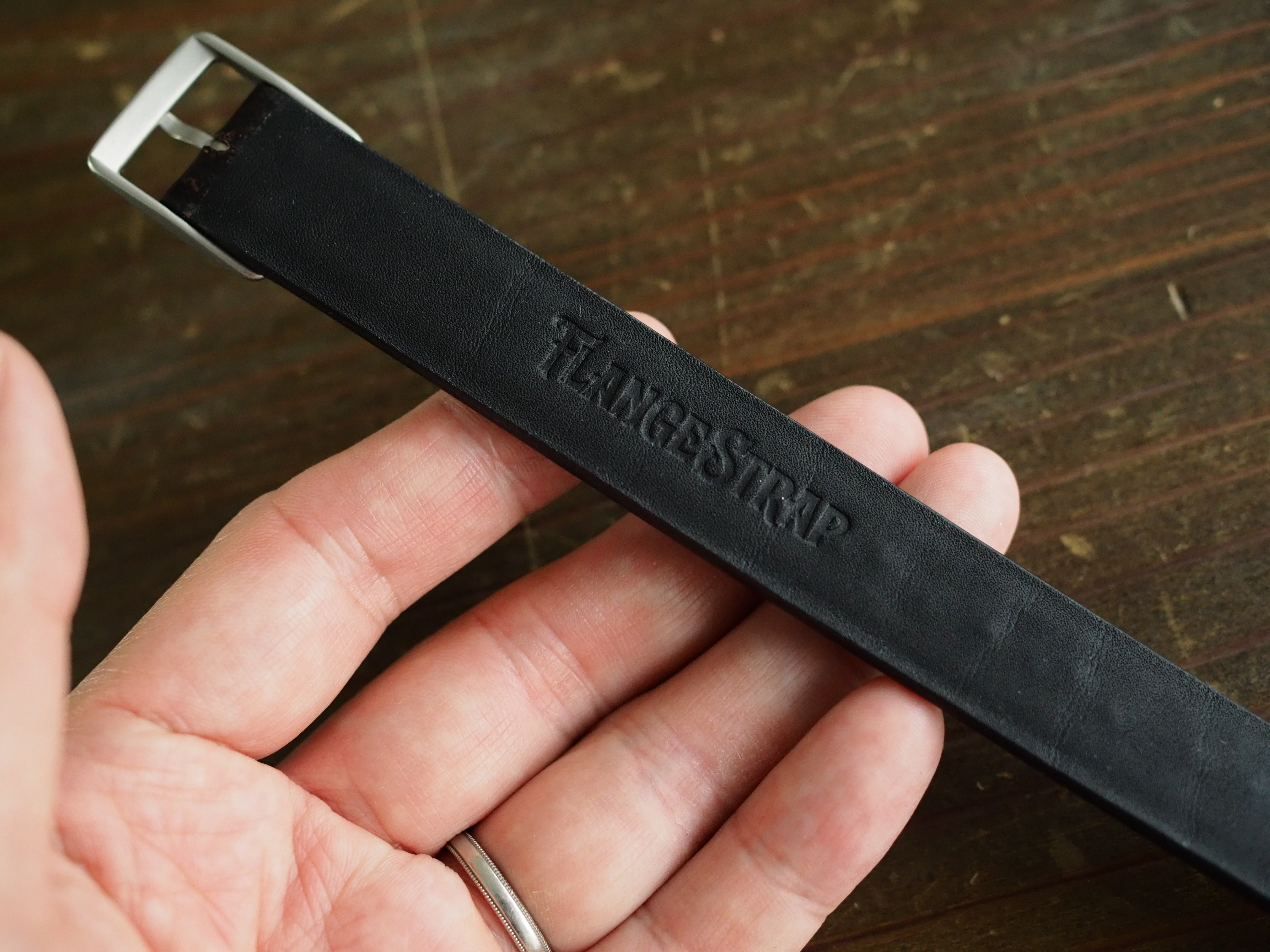 腕時計ベルト職人が作るレザーブレスレット【CAFTSMAN'S BRACELET
